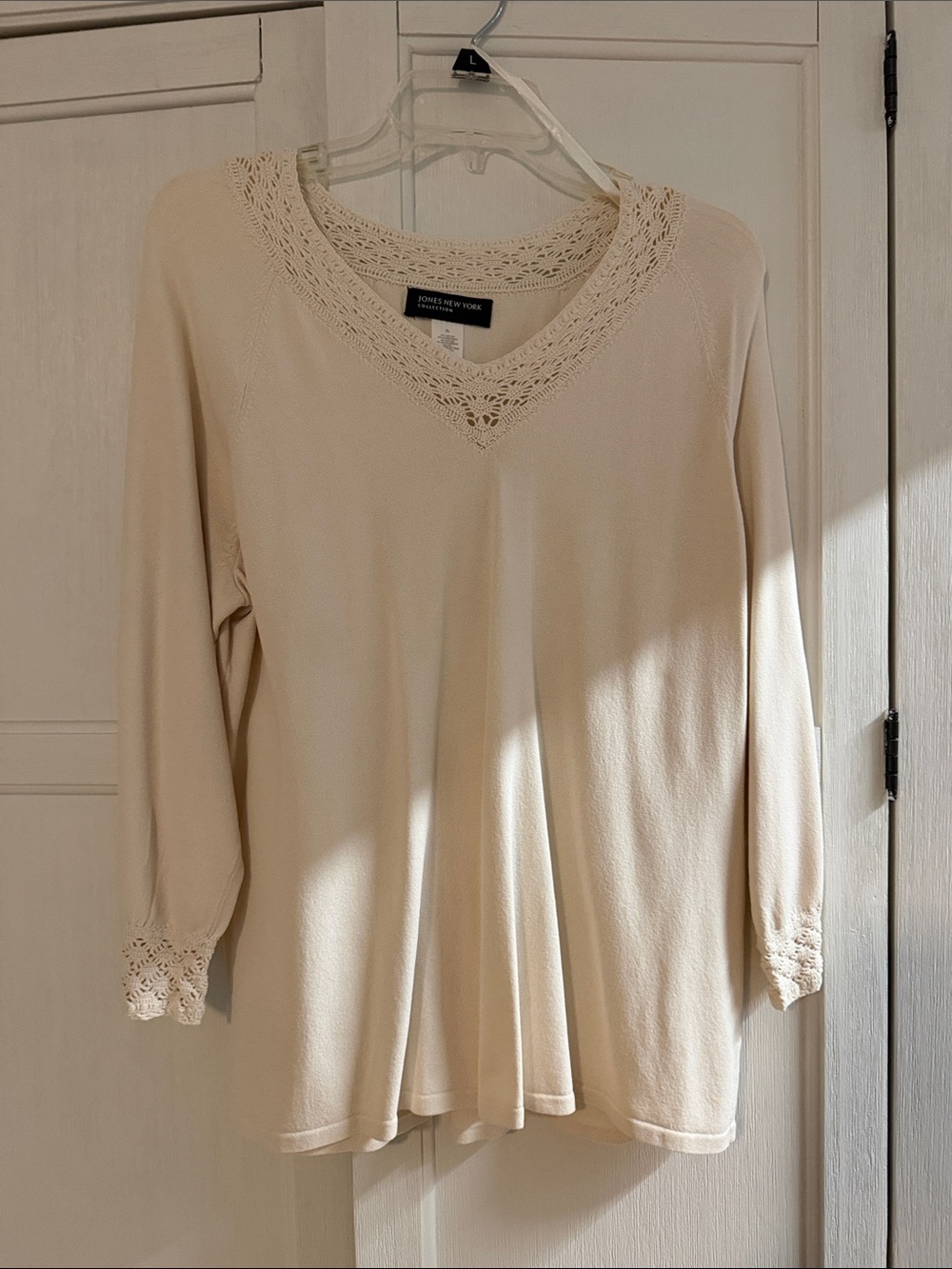 Jones New York Cream Crochet-Trim V-Neck Long Sleeve Top